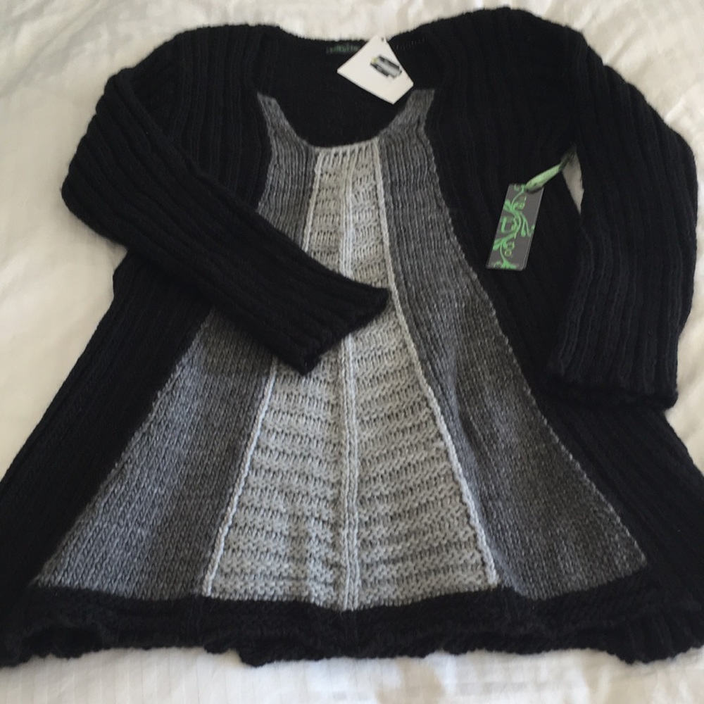 TRICOTTO knit sweater.